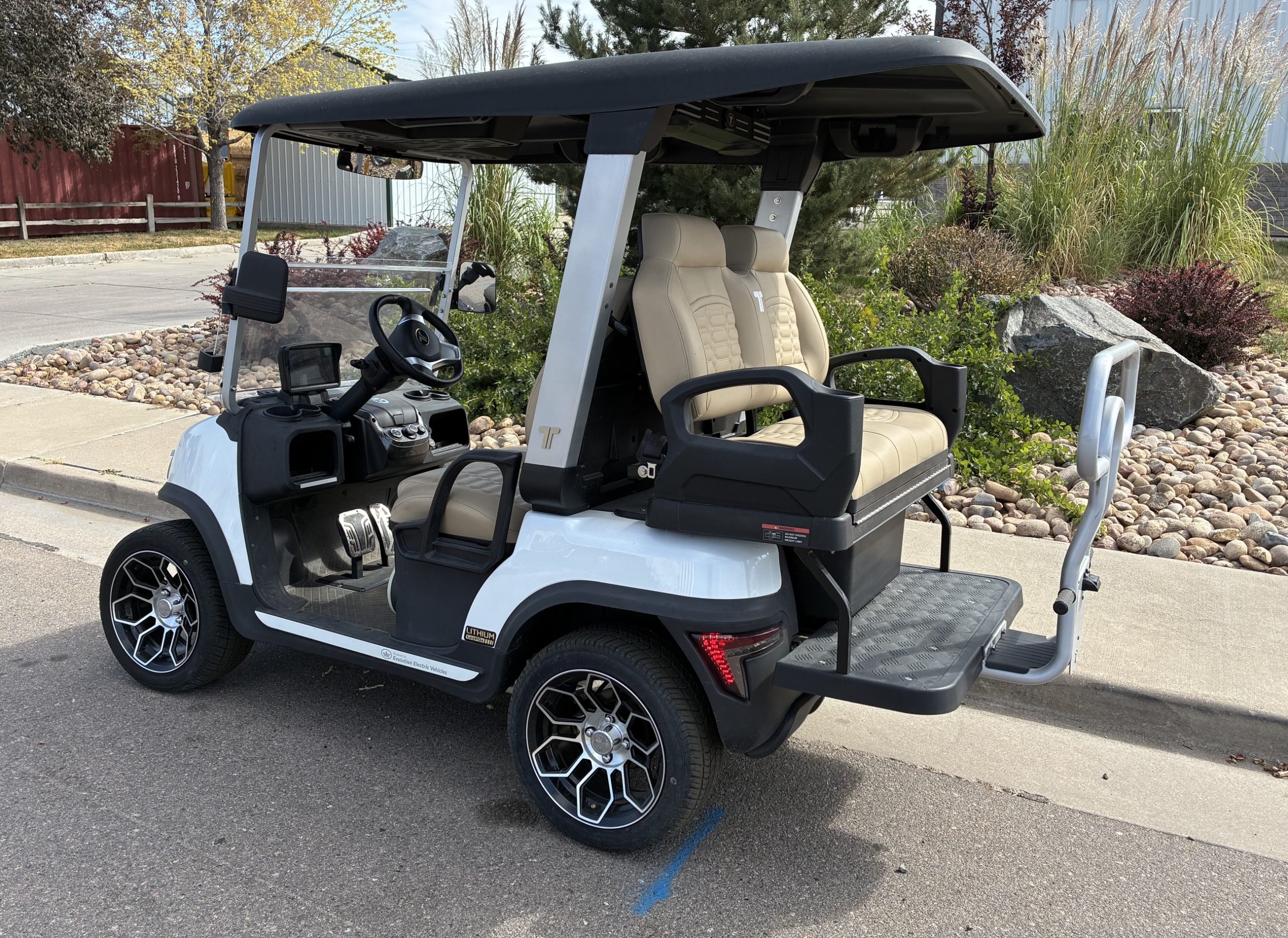 2025 Tara Roadster 2+2 White